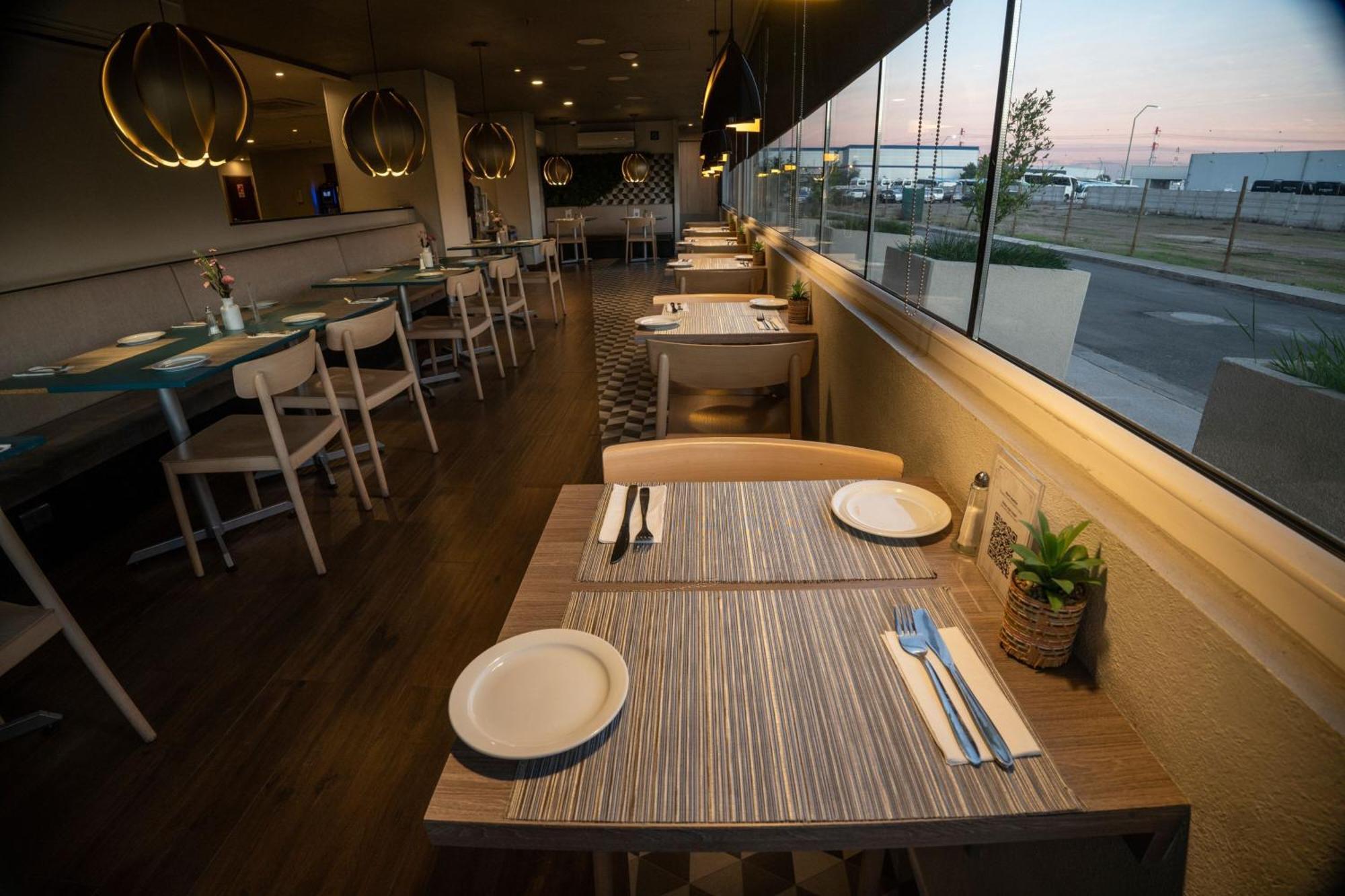 City Express By Marriott Santiago Aeropuerto Exterior photo